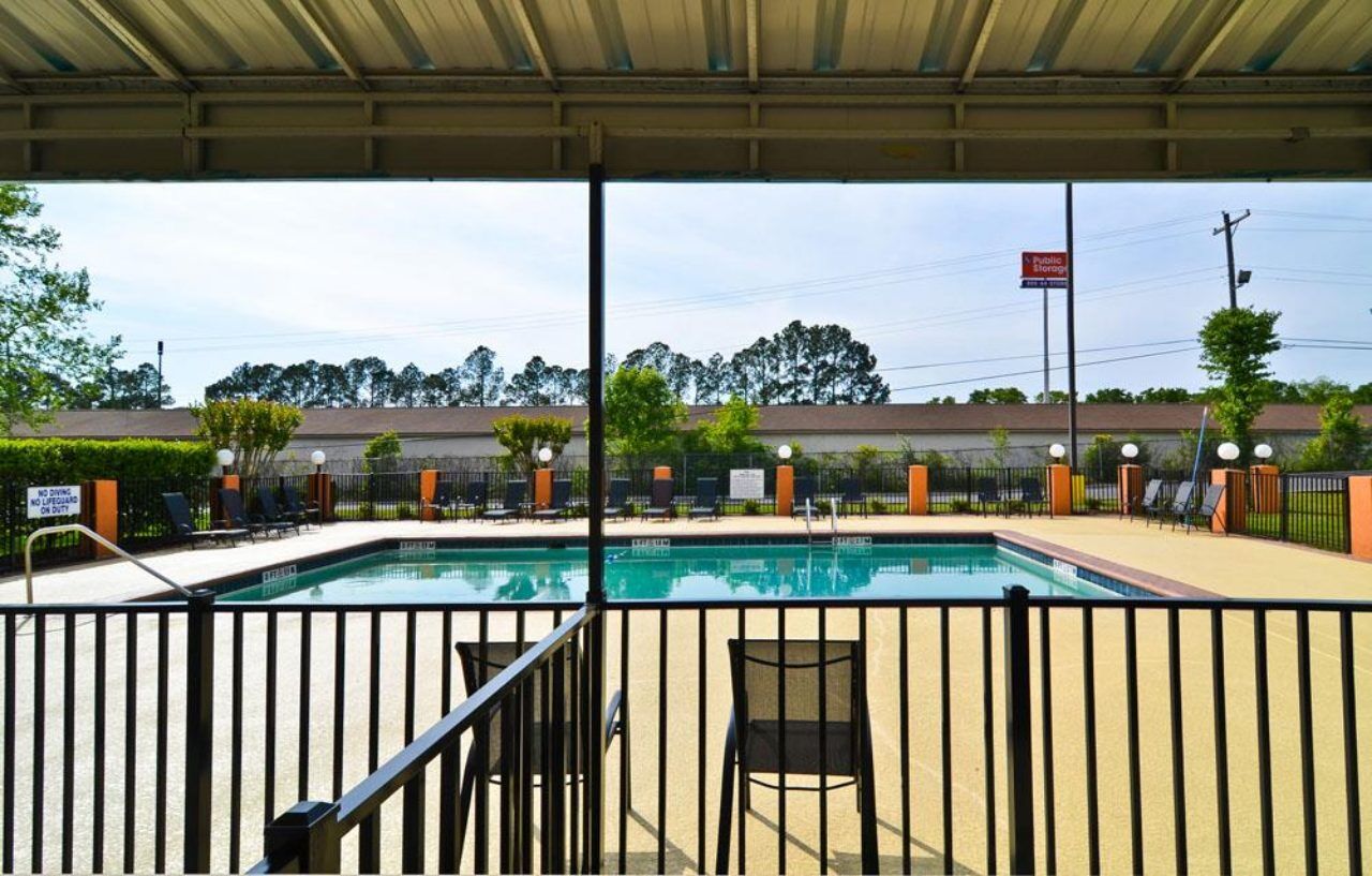Comfort & Chattanooga-east Ridge 3*