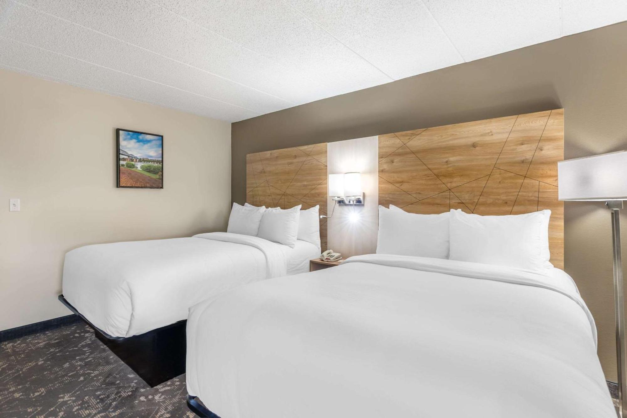 Comfort & Chattanooga-east Ridge 3*